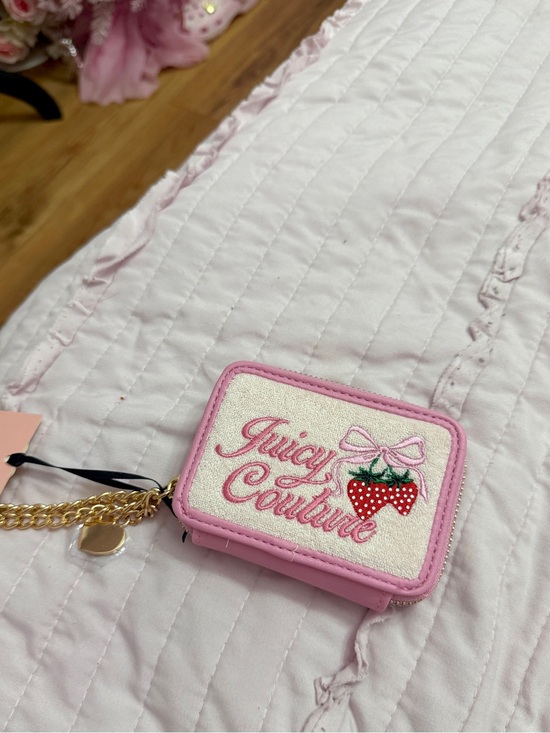Juicy Couture Handbags - Juicy CoJuicy Couture Powder Blush Retro Strawberry Zip Around Bifold Wallet NWT